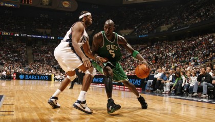 九游下载官方正版-_城市赛道：在城市天际线下进行的高空网球比赛_，城市天际线高尔夫球场